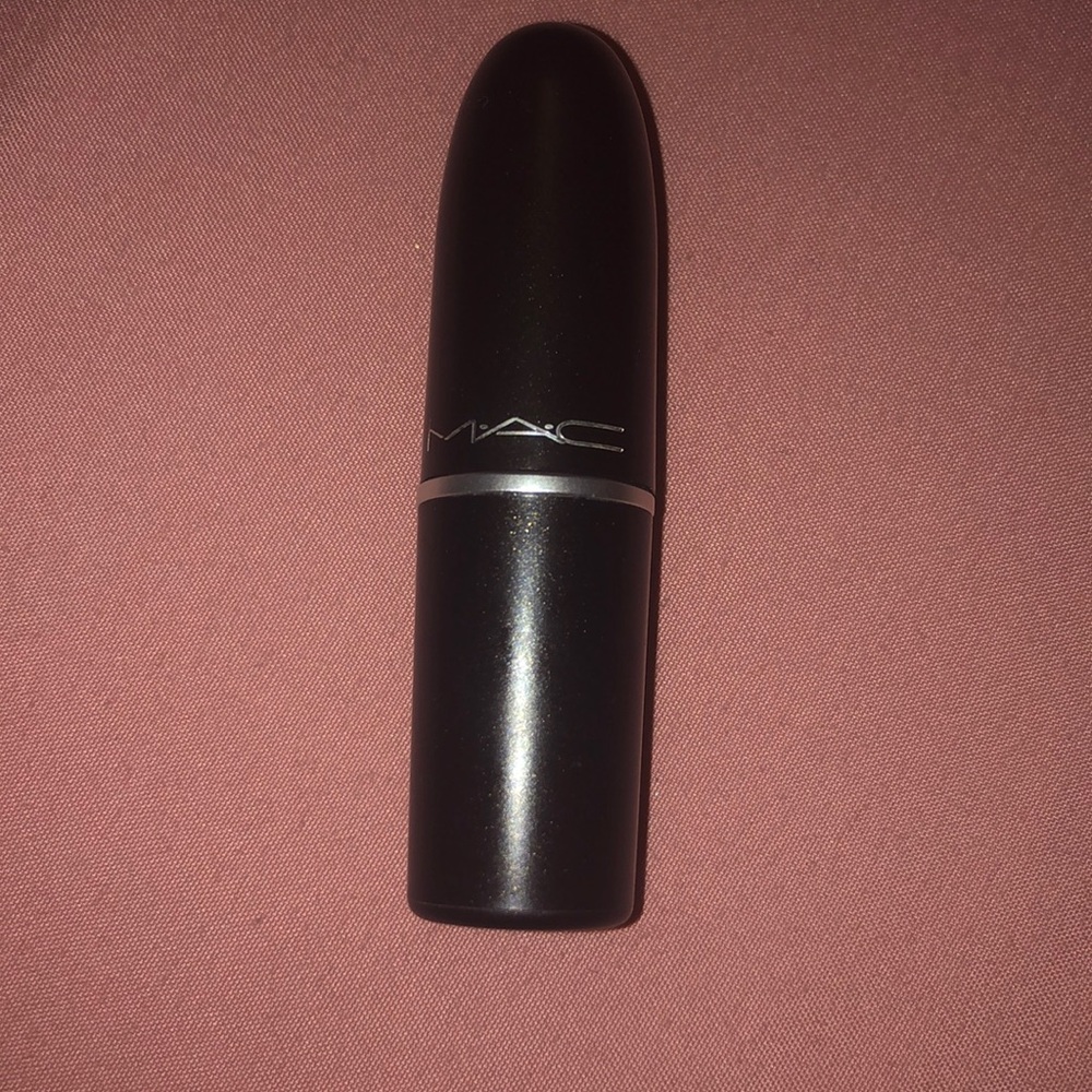 A Mac lip stick
